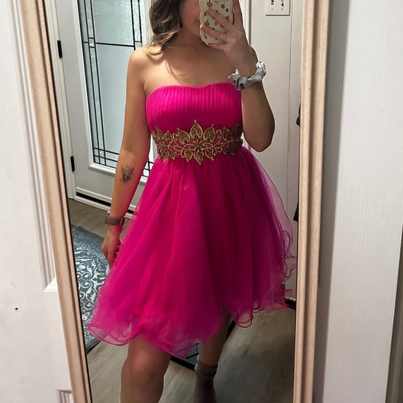 Beautiful Cinderella Prom Dress​​ - Picture 3 of 4